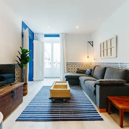 Your Second In Chiado Apartamento *